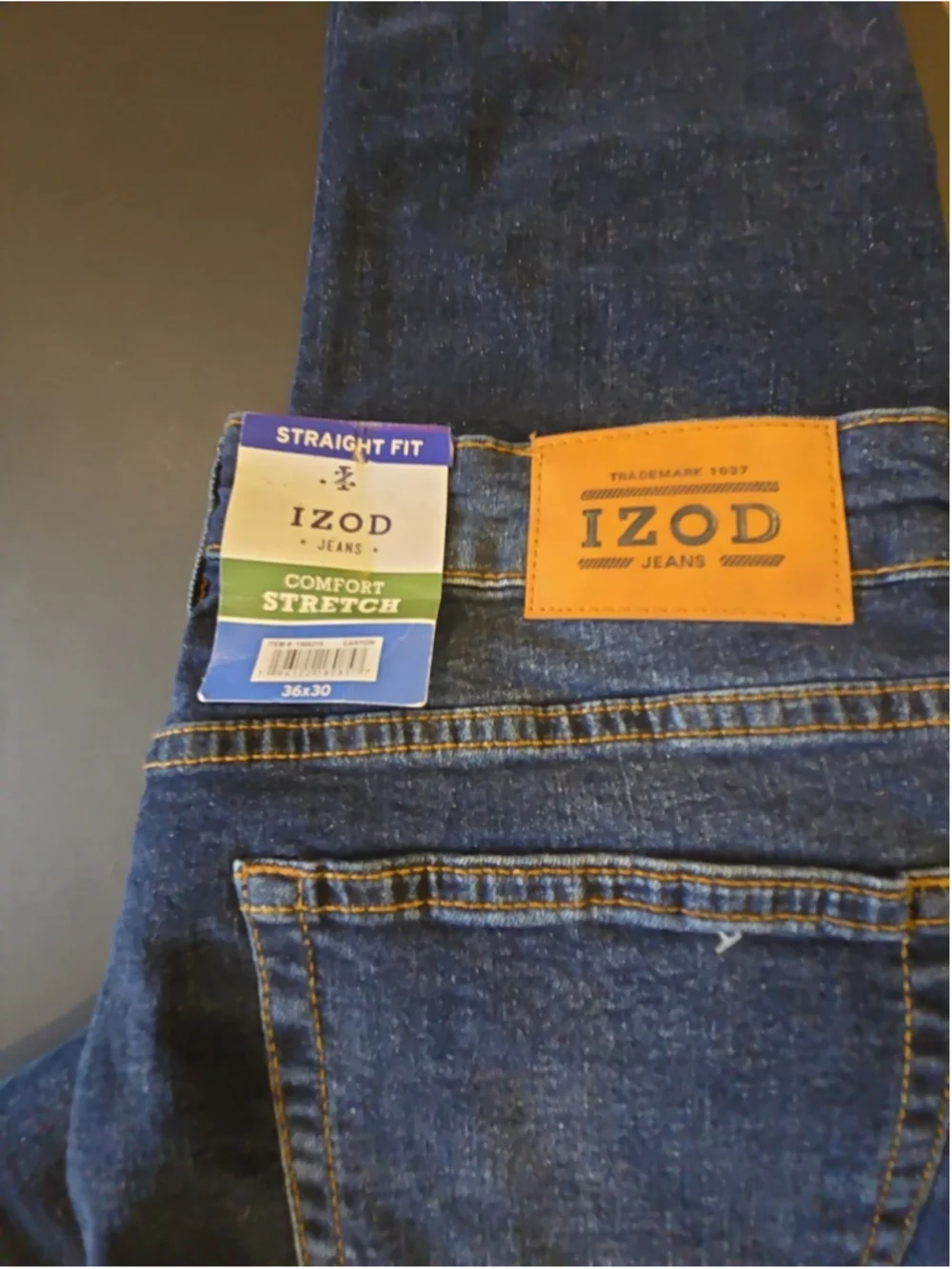 IZOD Men's Comfort Stretch Straight Fit Jean, Size 36x30 Canyon NWT (D-43)